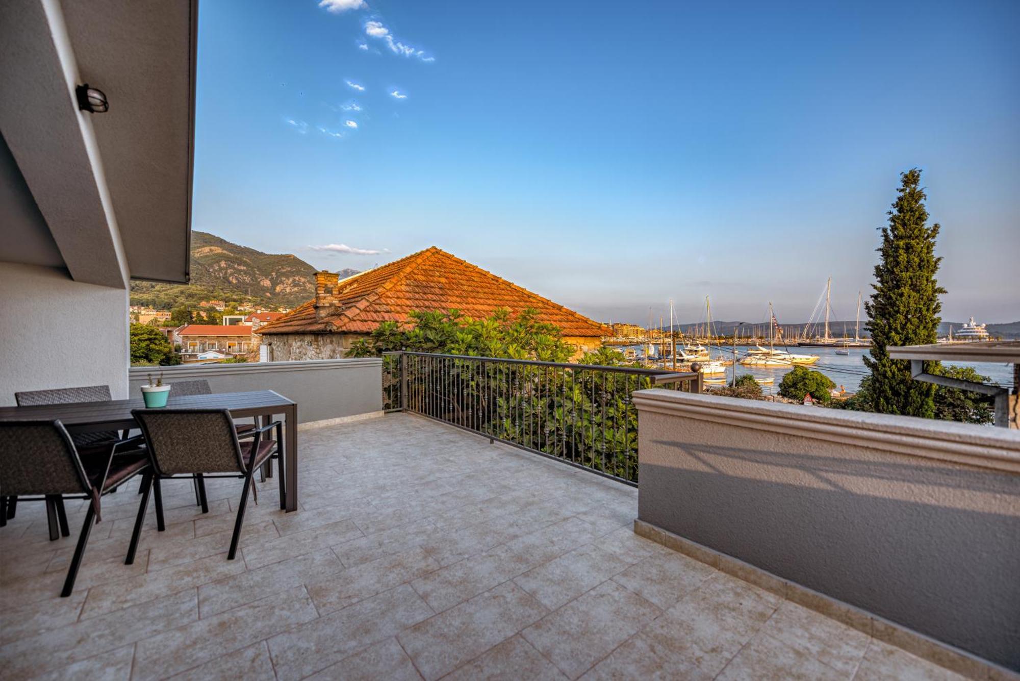 Miro Guesthouse Tivat Habitación foto