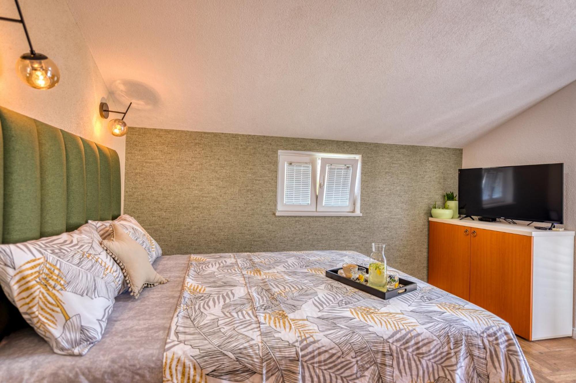 Miro Guesthouse Tivat Habitación foto